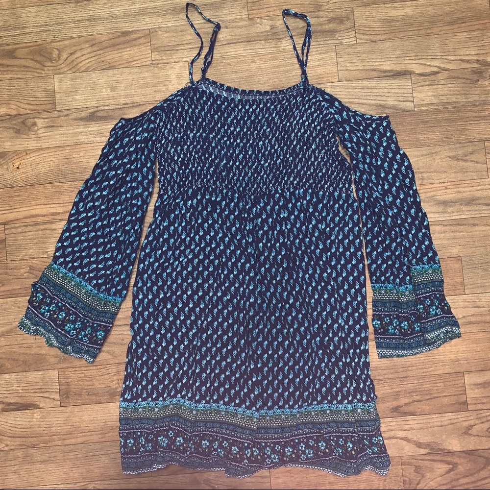 Sadie Robertson | Wild Blue Patterned Blouse